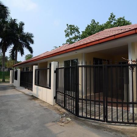 Vista Residence Rangun Zewnętrze zdjęcie